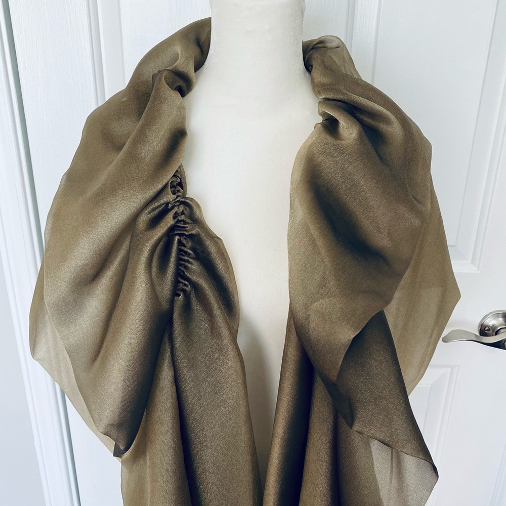 🌴 Custom Made Shawl/Wrap - Picture 2 of 11
